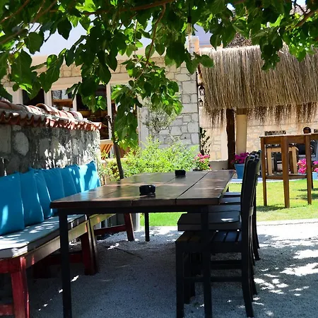 Bed & Breakfast 4 Kapi Butik Alaçatı